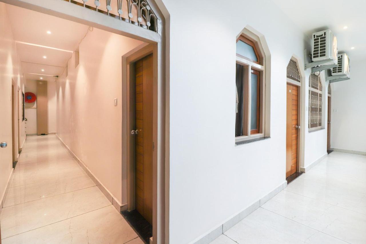 OYO 26781 Hotel Raghupati Ayodhya Bagian luar foto